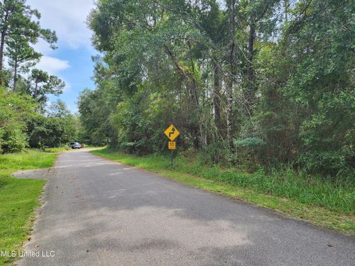  Darling Road, Pass Christian, MS, 39571 | Card Image