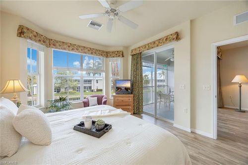 1024-7920 Mahogany Run Ln, NAPLES, FL, 34113-1743 | Card Image