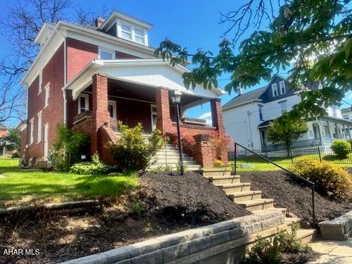 1111 Walnut St, Hollidaysburg, PA, 16648-2343 | Card Image