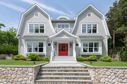 4 Leslie St, Woods Hole, MA, 02543-1433 | Card Image