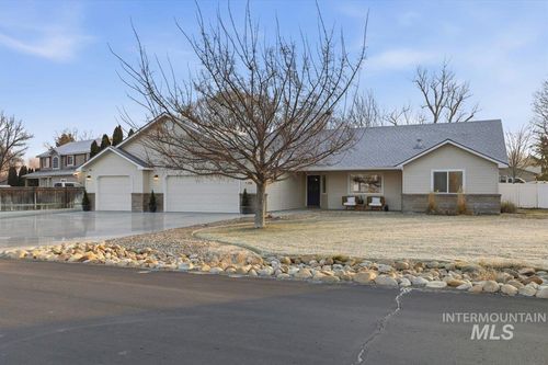 1108 N Autumn Wind Dr, Nampa, ID, 83687 | Card Image