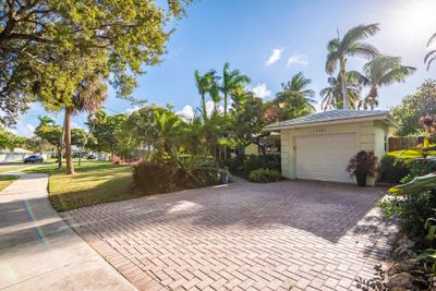 4721 Ne 22nd Ave, House other with 2 bedrooms, 2 bathrooms and null parking in Lighthouse Point FL | Image 3