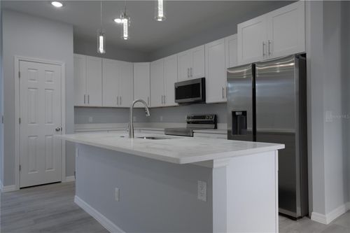 1013 Aston Martin Dr, SEBRING, FL, 33872 | Card Image