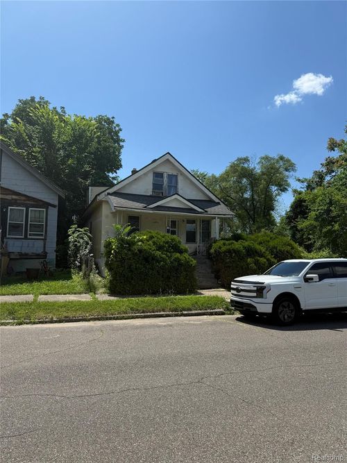13953 Mackay St, Detroit, MI, 48212-2181 | Card Image