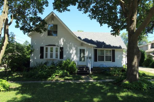 712 E Hurlbut Avenue, Belvidere, IL, 61008 | Card Image