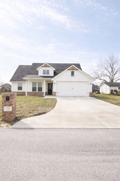 310 W Tate Street, Robinson, TX, 76706 | Card Image