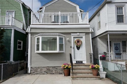 517 Beach 129th St, Rockaway Park, NY, 11694-1518 | Card Image