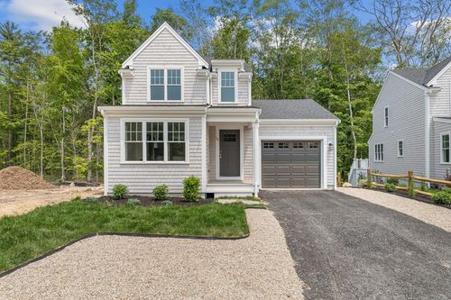 10 Pat Rd, Hanover, MA, 02339-2534 | Card Image