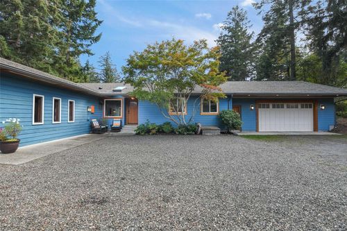 606 Colby Rd, Comox, BC, V9M4H8 | Card Image