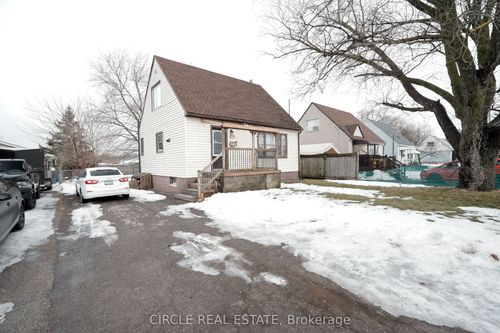 6755 Mcleod Rd, Niagara Falls, ON, L2G3G7 | Card Image
