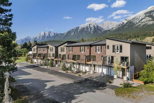 109-1330 1st Avenue, Canmore, AB, T1W1M4 | Card Image