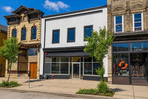 715 S 5th St, Milwaukee, WI, 53204-1706 | Card Image