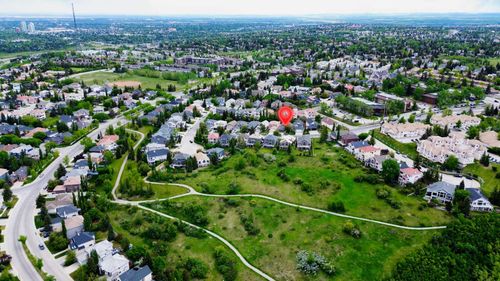 209 Patterson Hill Sw, Calgary, AB, T3H3J2 | Card Image
