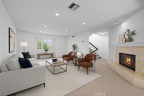 8-1307 7th Pl, Long Beach, CA, 90802-5805 | Card Image