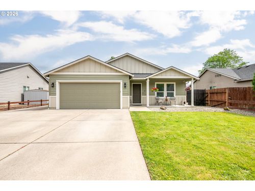 135 Haley Dr, Longview, WA, 98632-1251 | Card Image