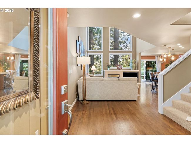 3486 Chaparrel Loop, House attached with 4 bedrooms, 4 bathrooms and 2 parking in West Linn OR | Image 4