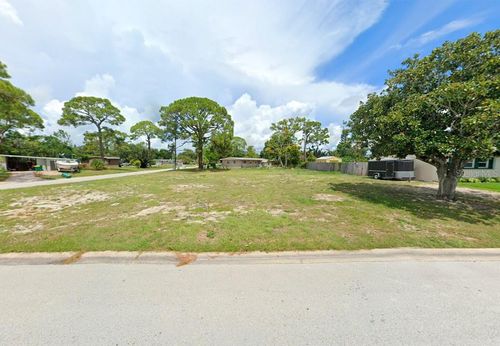 1052 Willow Ln, Cocoa, FL, 32922-6753 | Card Image