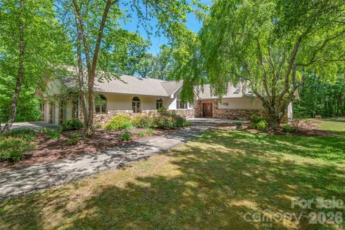 226 Big Rock Dr, Rutherfordton, NC, 28139-8004 | Card Image