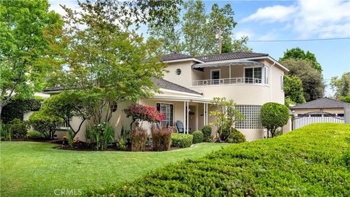 2105 N Heliotrope Dr, Santa Ana, CA, 92706 | Card Image