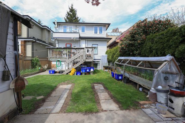 4530 W 11 Th Avenue, House other with 7 bedrooms, 3 bathrooms and 2 parking in Vancouver BC | Image 2