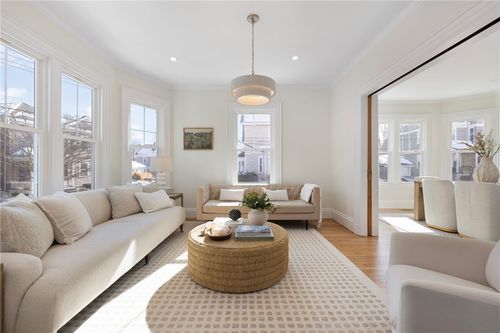 61 Gibbs Ave, Newport, RI, 02840-2215 | Card Image