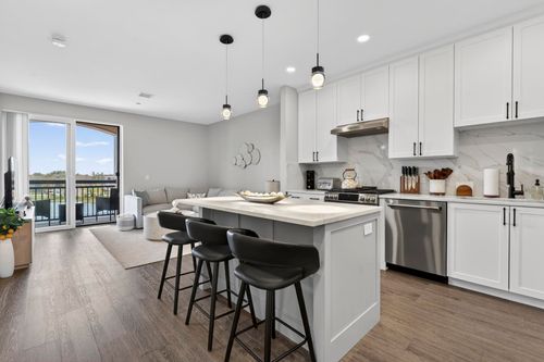 404-18 Artisan Dr, Salem, NH, 03079-5034 | Card Image