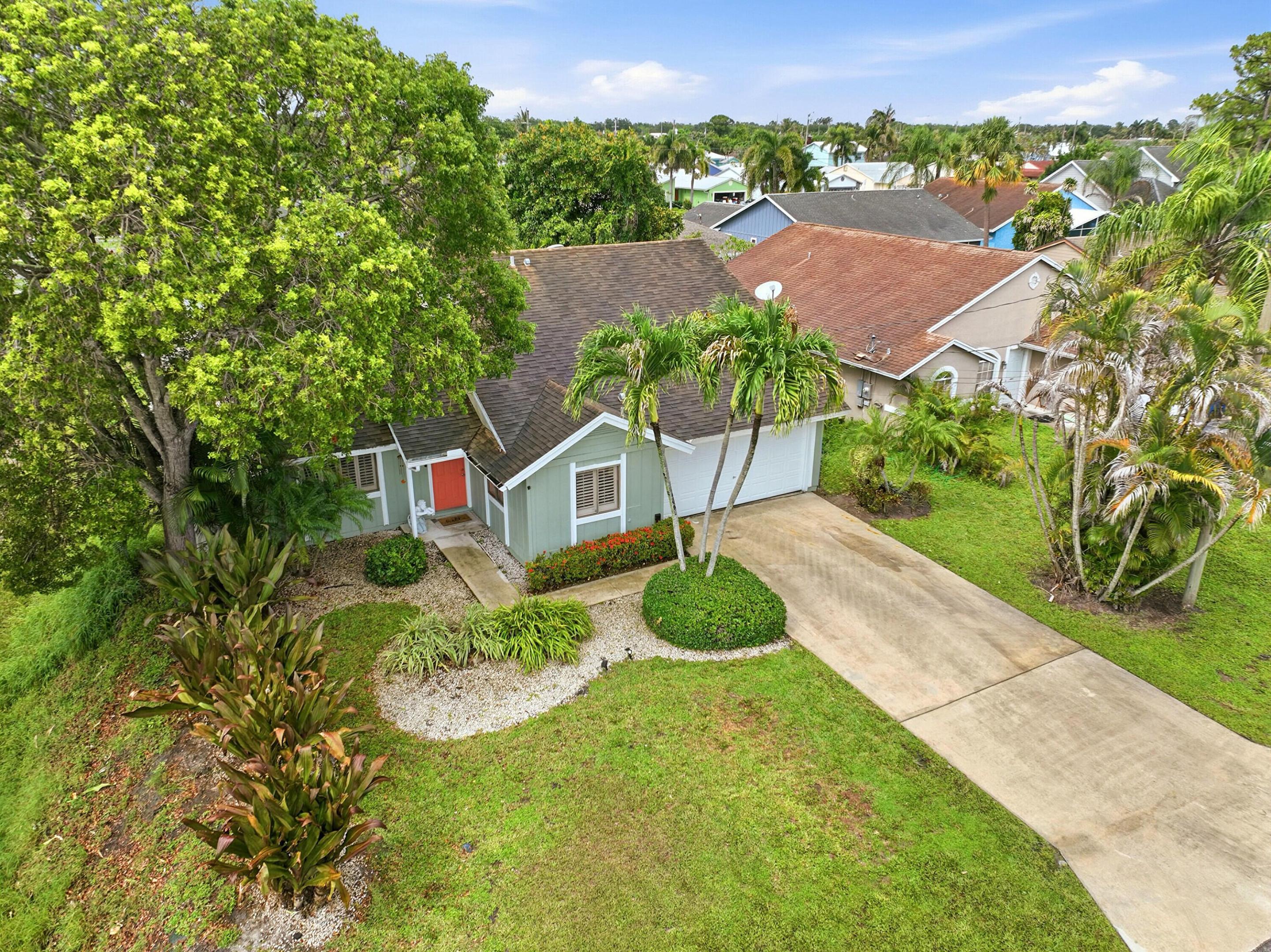 Residential in Jupiter 3