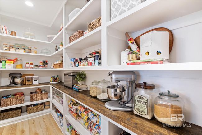 Pantry | Image 11