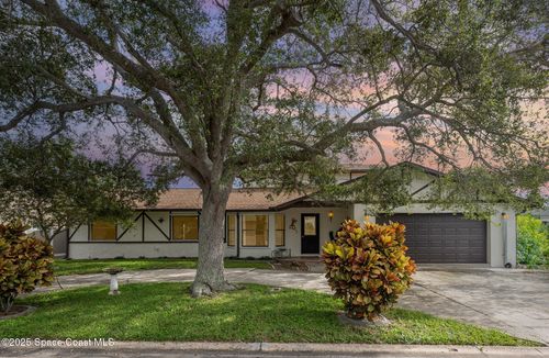 1635 Sandpiper St, Merritt Island, FL, 32952-5576 | Card Image