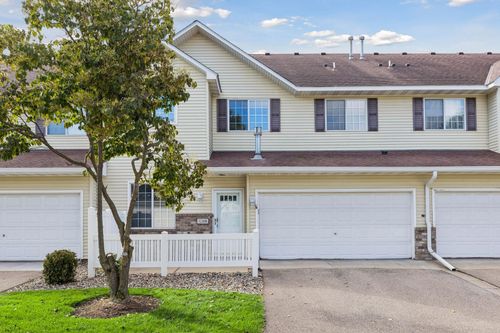 b-3210 Juniper Cir, Woodbury, MN, 55125-9543 | Card Image