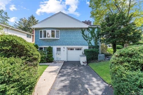 15 Bayard Ave, Bayville, NY, 11709-1943 | Card Image