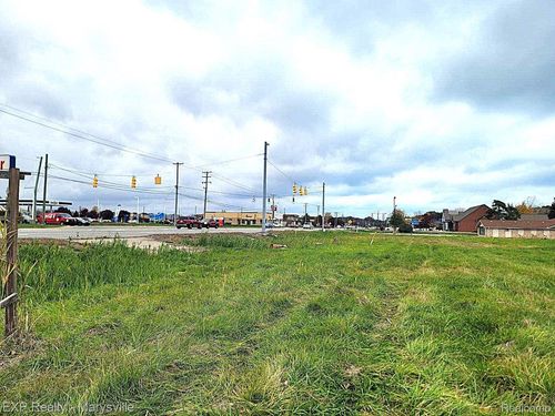 4718 24th Ave, Fort Gratiot, MI, 48059-3404 | Card Image