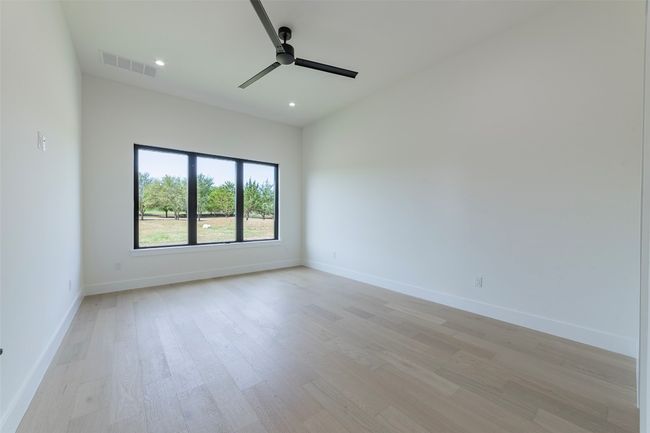 125 Azalea Loop, House other with 3 bedrooms, 3 bathrooms and 3 parking in Horseshoe Bay TX | Image 21