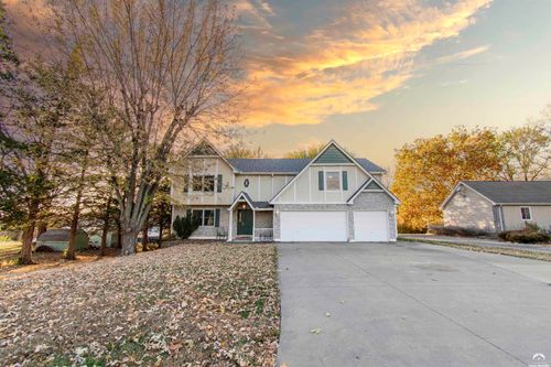 1215 Hacienda Ln, Lawrence, KS, 66049-3527 | Card Image