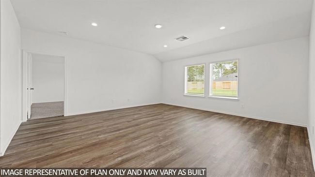 21738 Southern Valley Ln, House other with 4 bedrooms, 2 bathrooms and 2 parking in New Caney TX | Image 5