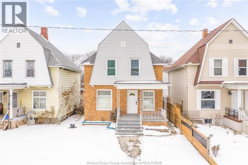 715 Aylmer Ave, Windsor, ON, N9A1V2 | Card Image