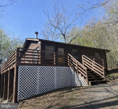27 Pine Way, MOUNT JACKSON, VA, 22842-3456 | Card Image
