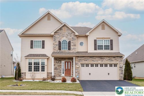 4251 Beech Dr, Nazareth, PA, 18064-8608 | Card Image
