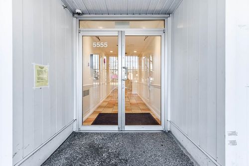 232-5555 Victoria Dr, Vancouver, BC, V5P4Y3 | Card Image