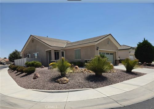 10149 Darby Rd, Apple Valley, CA, 92308-3372 | Card Image