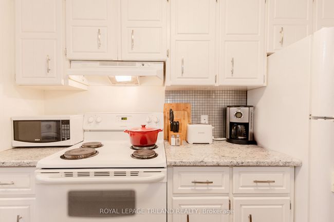 265 Pebble Beach Pky, House other with 2 bedrooms, 2 bathrooms and 2 parking in Grand Bend ON | Image 17