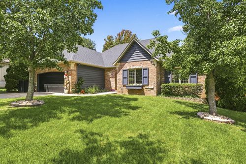 5593 S Michigan Ave, Springfield, MO, 65810-2694 | Card Image