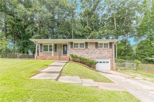 828 Sheppard Way, Stone Mountain, GA, 30083-3649 | Card Image