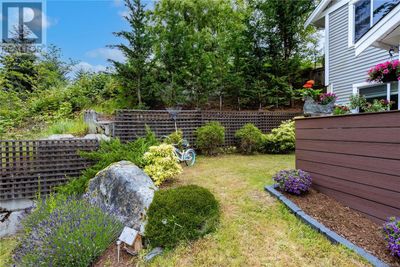 5727 Bradbury Rd, House other with 5 bedrooms, 4 bathrooms and 4 parking in Nanaimo BC | Image 1