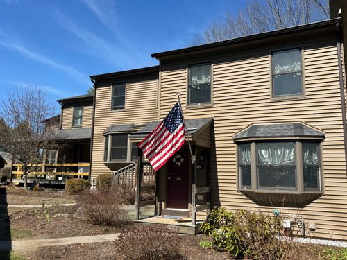 h-2 Bass St, Newmarket, NH, 03857-1102 | Card Image