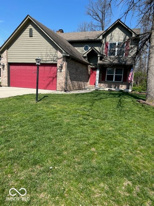 932 Stave Oak Dr, Beech Grove, IN, 46107-1973 | Card Image