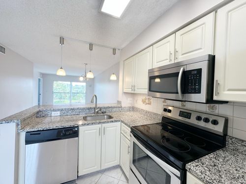 503-2220 N Cypress Bend Dr, Pompano Beach, FL, 33069-5650 | Card Image