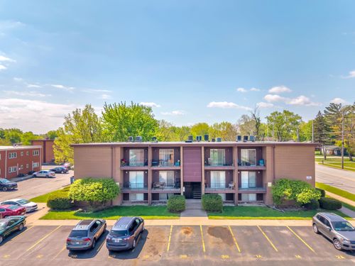 9201 Kennedy Ave, Highland, IN, 46322-1124 | Card Image