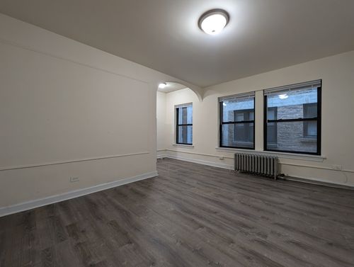 apt-204-5417 N Kenmore Ave, CHICAGO, IL, 60640-1878 | Card Image