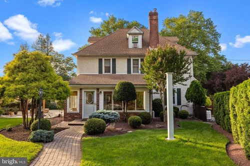 150 Summit Ave, Langhorne, PA, 19047-2120 | Card Image